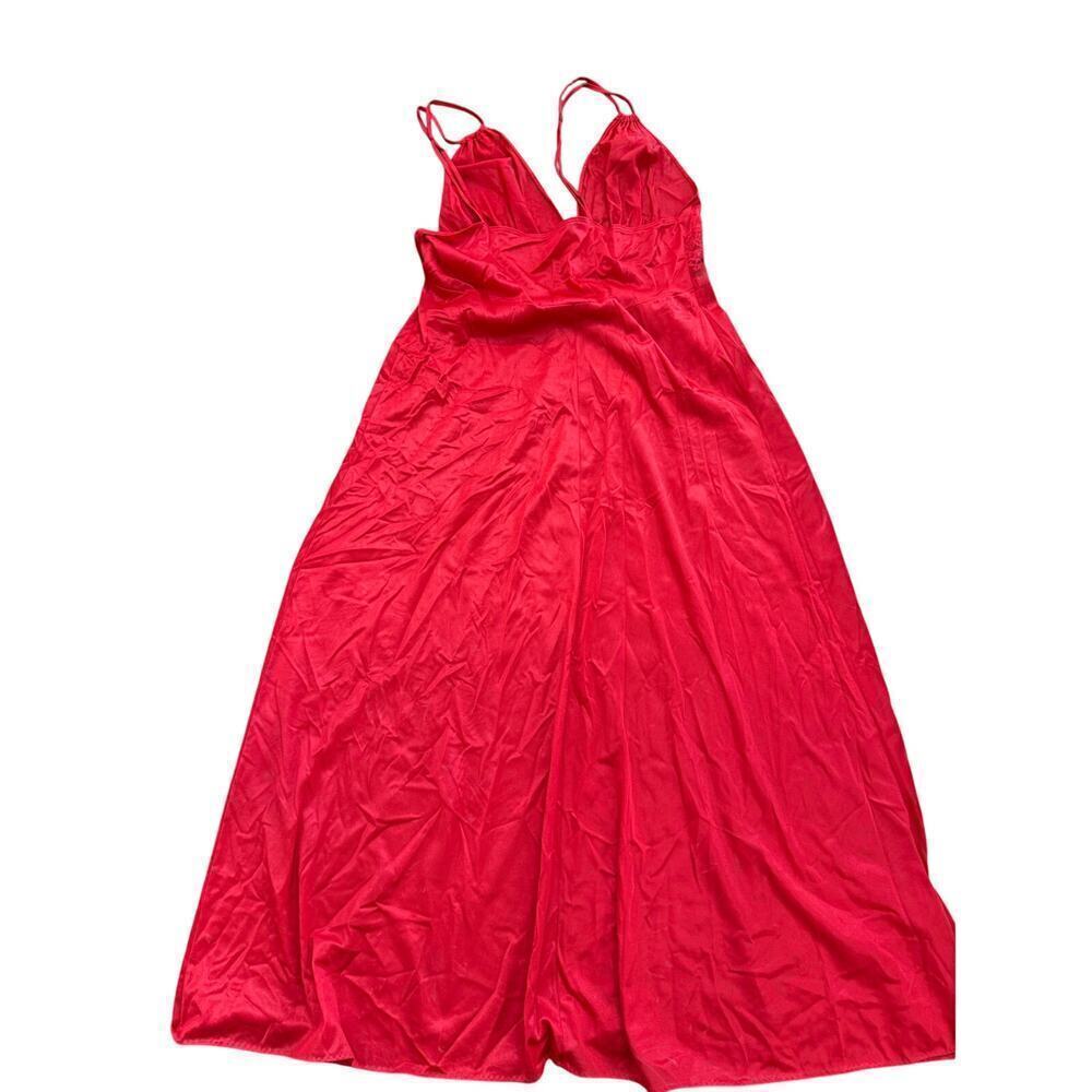 Vintage Zarga Women's Red Rosette Lace V-neck Full Slip lingerie Size Large - Picture 2 of 3